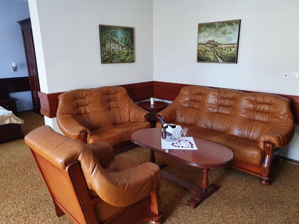 Hotel Biser Panonija Duboka Extérieur photo